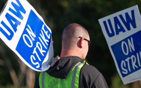 230916-united-auto-workers-strike-mn-1400-3ae84a-1S2Mzb.jpg