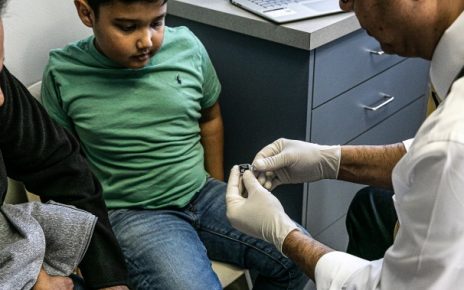 231003-child-vaccine-vial-covid-ew-112p-1f9b28-VUyNP9.jpg