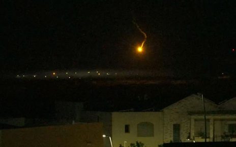231020070534-israel-gaza-flare-video-Z56GVN.jpg