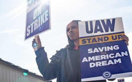 231028-uaw-strike-mjf-1341-356f69-rWQ6YA.jpg